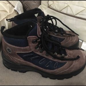 Women’s Yukon Hiking Boots